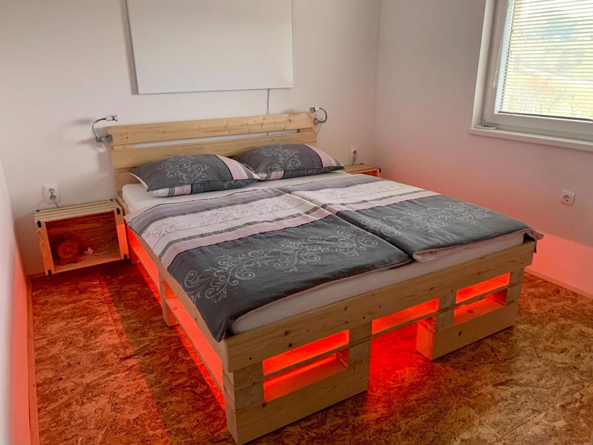Holiday House Zlacka Gorca Pristava pri Mestinju Bagian luar foto